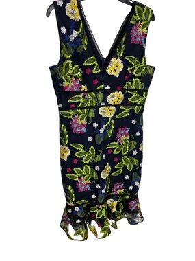Belle Badgley Mischka Taylor Floral Embroidered Dress size 12